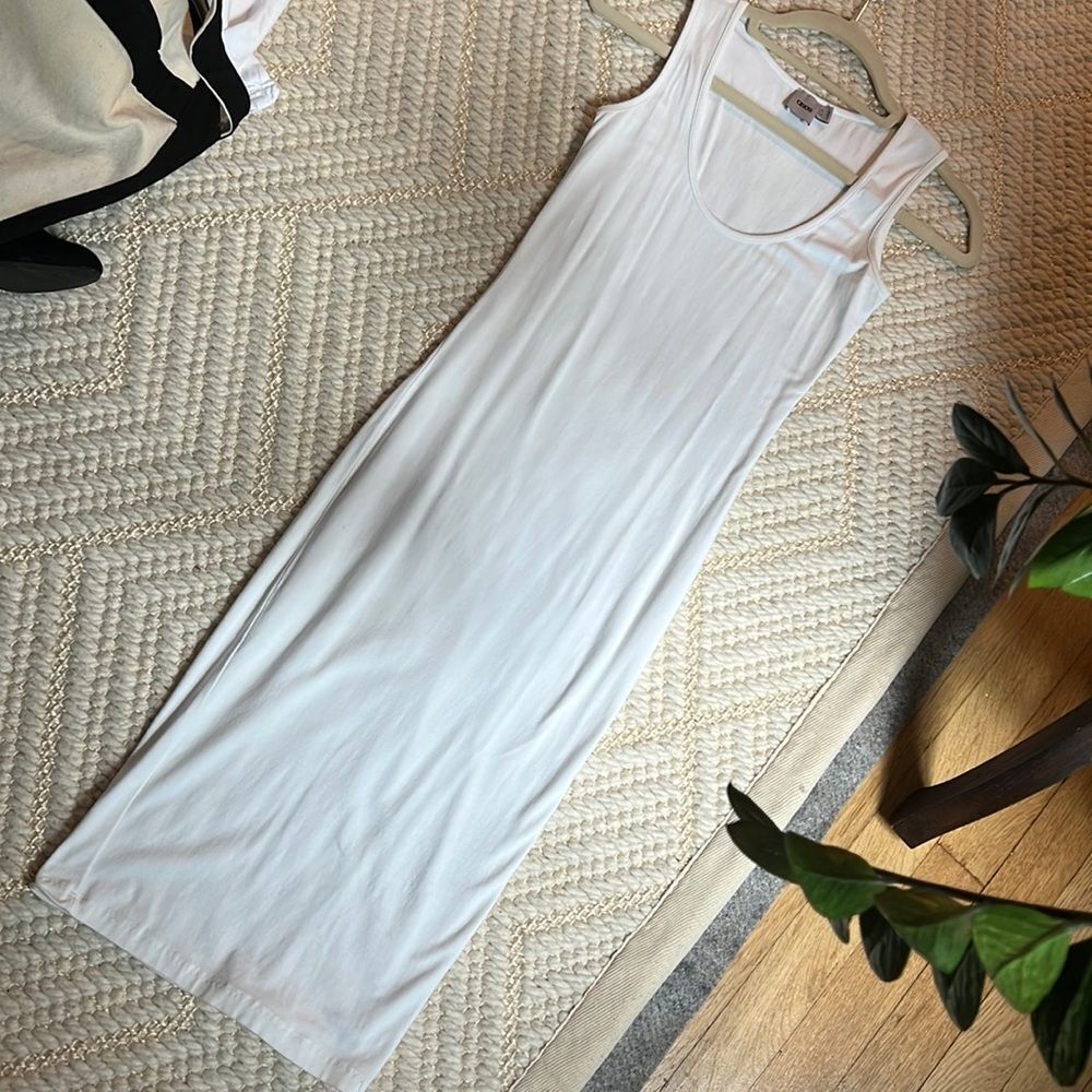 Midi length white knit ASOS dress UK 6 EU 34 US size 2